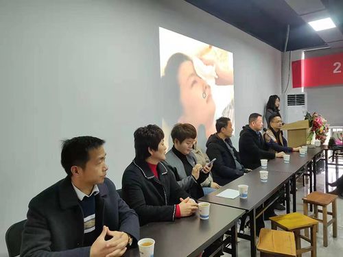 徽大姐集团携手颖上县聚点职校，母婴护理专业开班助力阜阳家政服务升级